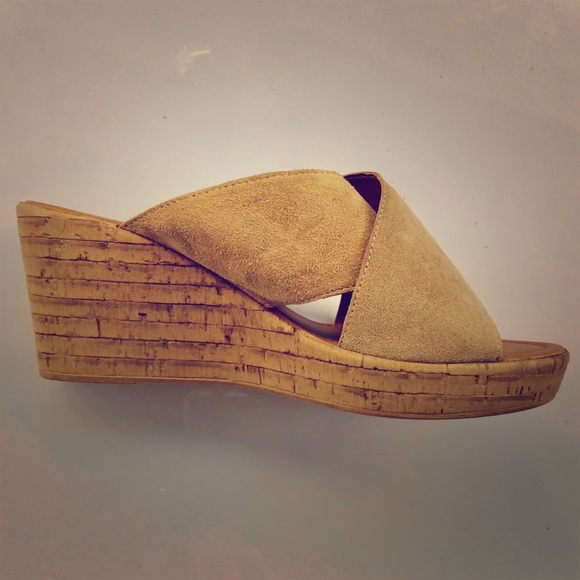 Mila Paoli Shoes - New Mila Paoli Tan Suede Cork Slide Sandals